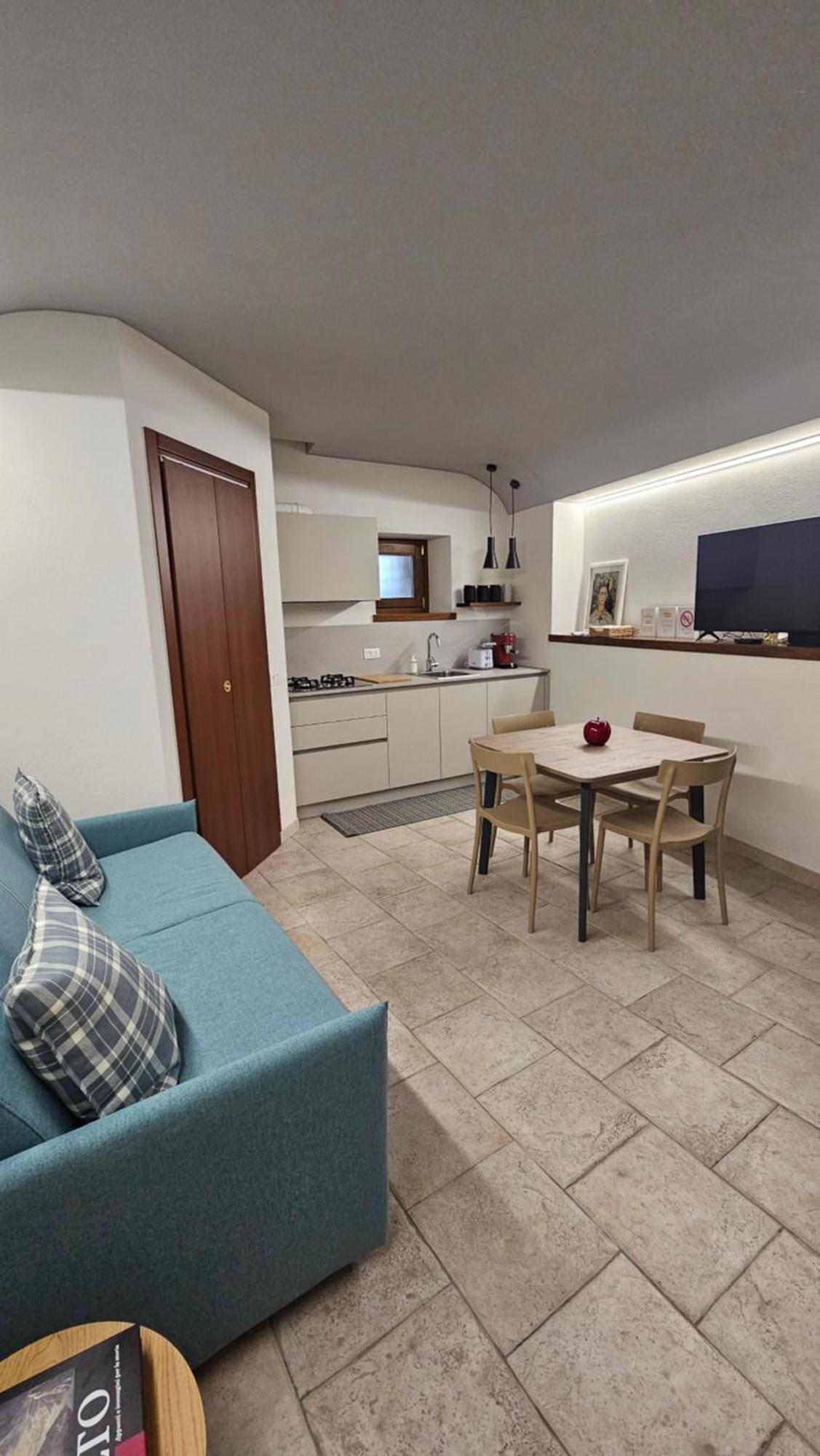 La Stanzina Di Via Dosso Apartment Solto Collina ภายนอก รูปภาพ